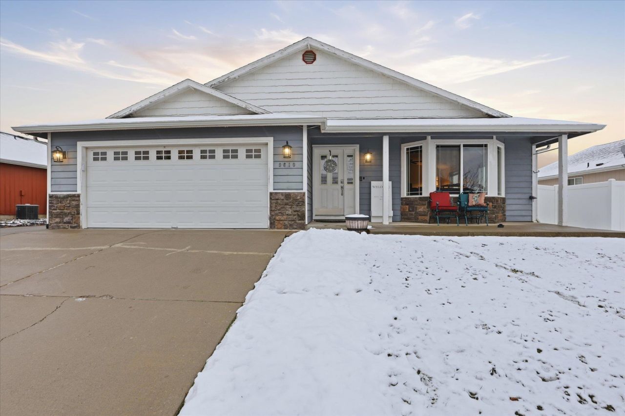 9610 W Asher Dr, Cheney, WA 99004 Main Photo