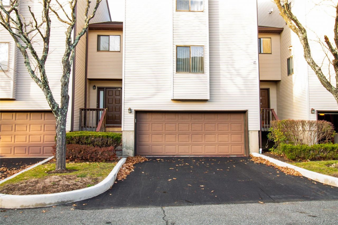 38 Chester Lane, Nanuet, NY 10954 Main Photo
