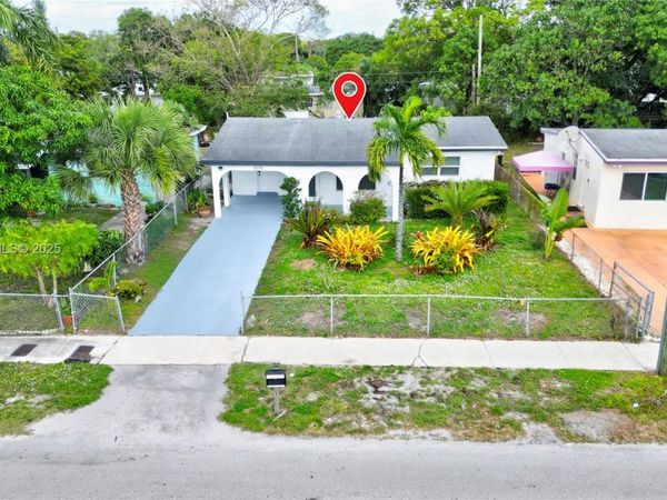 1035 NW 11th Ct, Fort Lauderdale, FL 33311