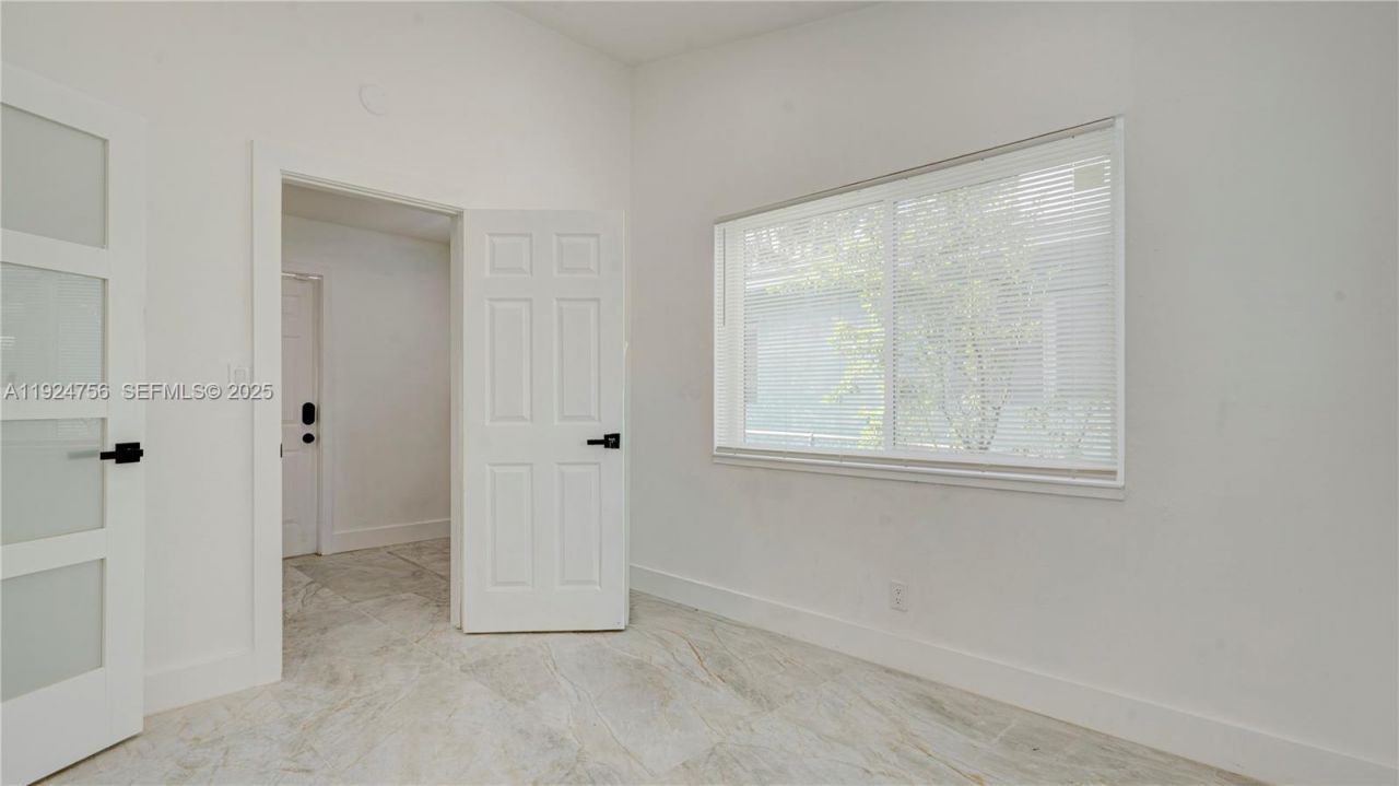 1035 NW 11th Ct, Fort Lauderdale, FL 33311 Photo