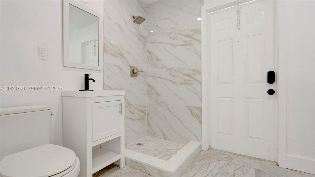 1035 NW 11th Ct, Fort Lauderdale, FL 33311 Photo