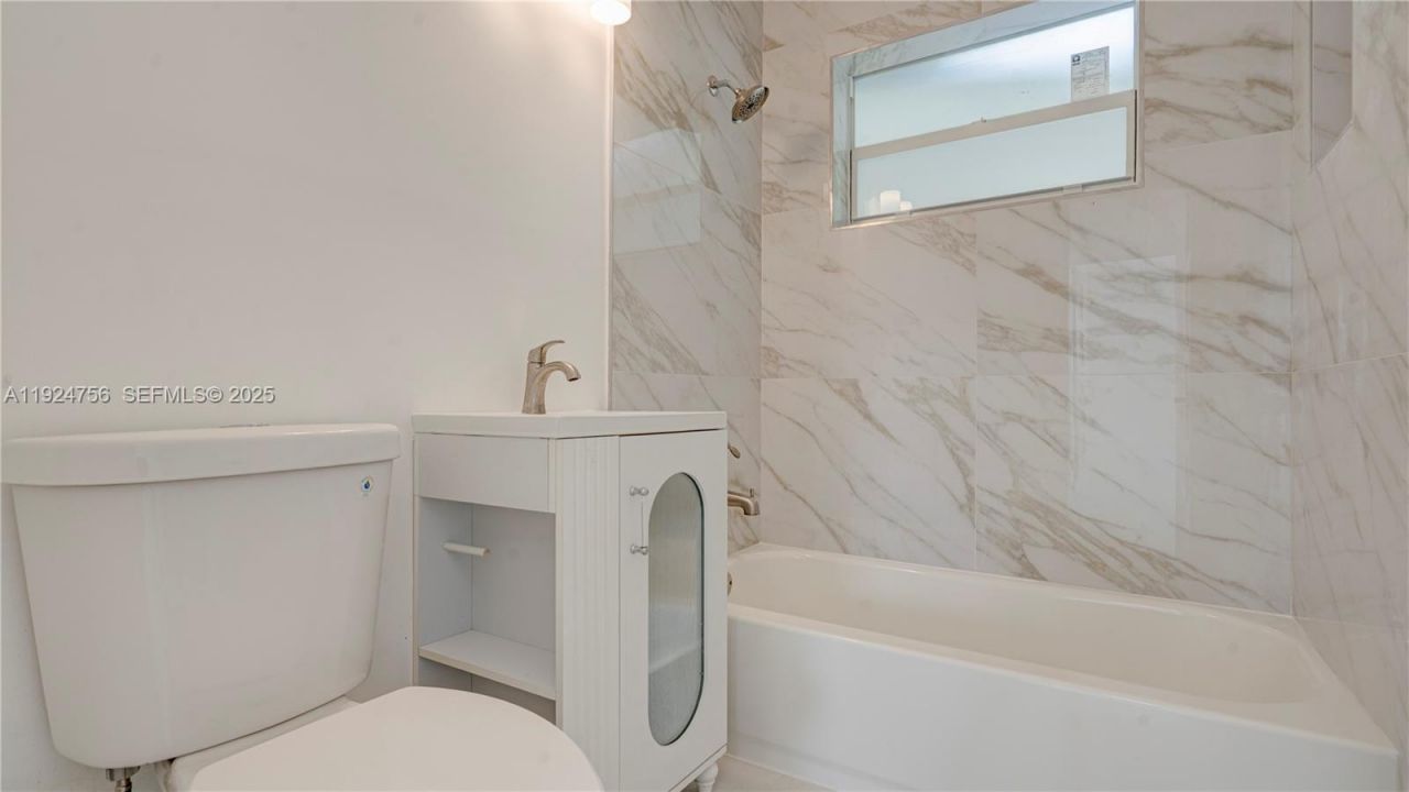 1035 NW 11th Ct, Fort Lauderdale, FL 33311 Photo