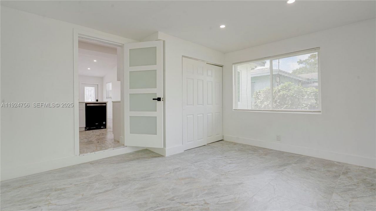 1035 NW 11th Ct, Fort Lauderdale, FL 33311 Photo