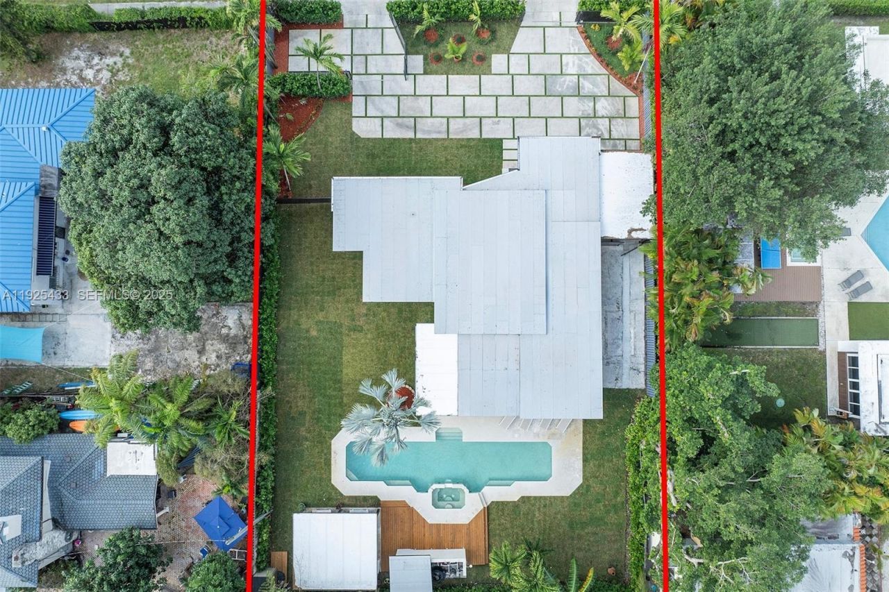 8825 NE 10th Ave, Miami, FL 33138 Photo