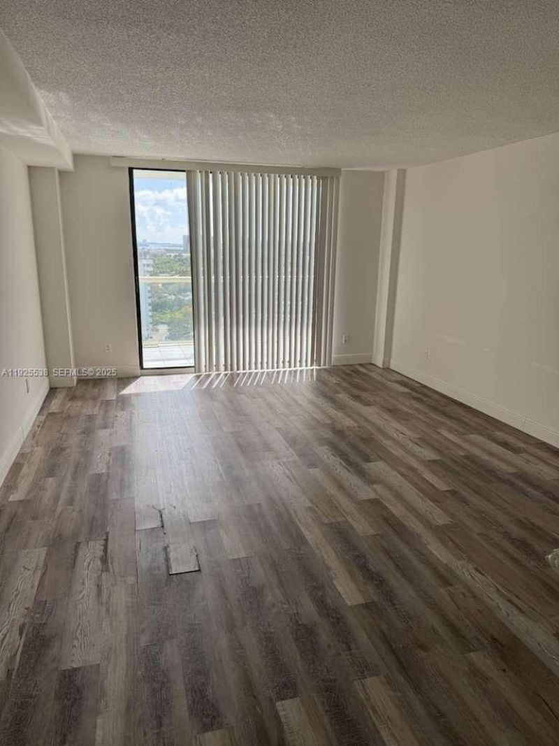 13499 Biscayne Blvd, Unit 1404, North Miami, FL 33181 Main Photo