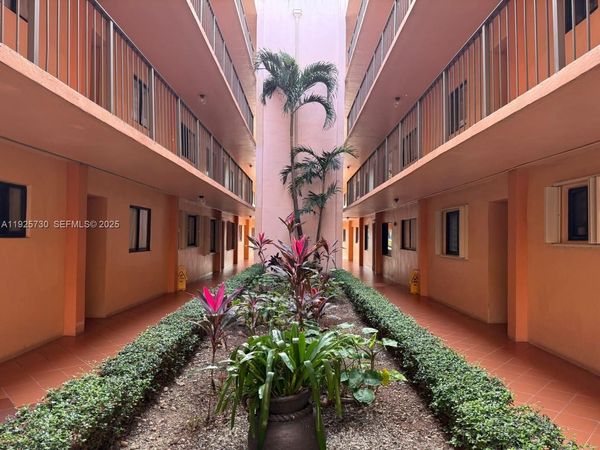 8600 SW 133rd Ave Rd, Unit 310, Miami, FL 33183