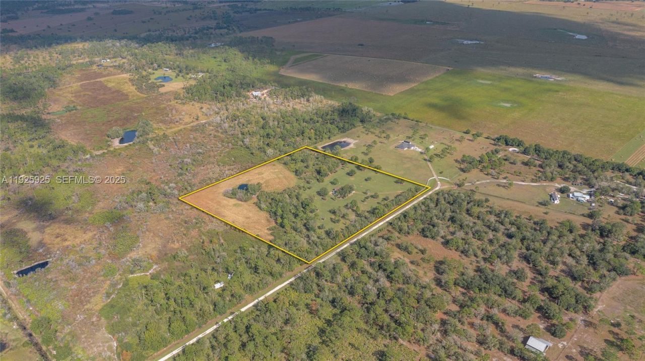 64 Clarice Ct, Lake Placid, FL 33960 Photo