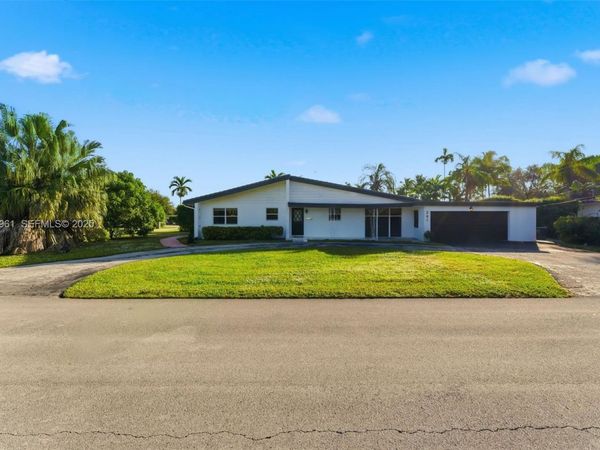 201 Calle Grande Dr, Unit 201, Hollywood, FL 33021