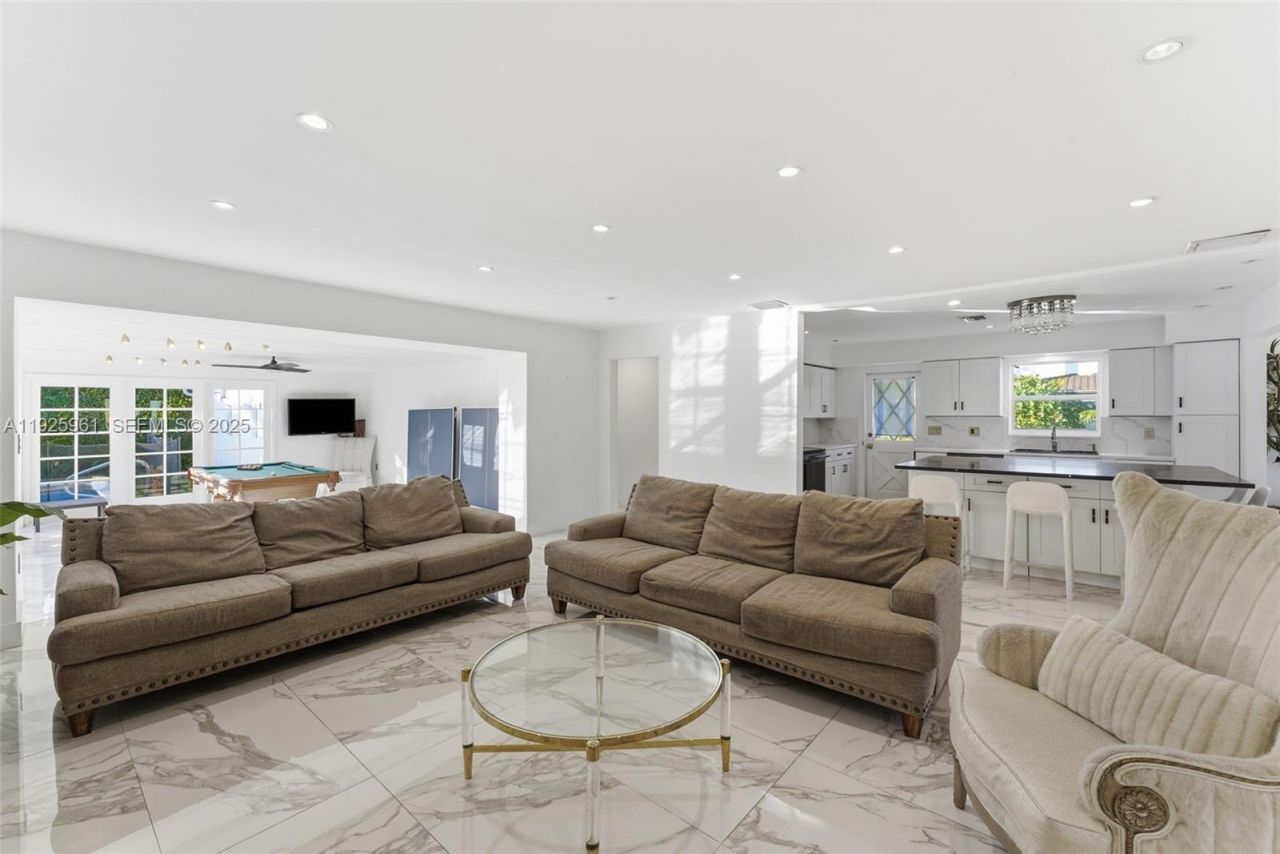 201 Calle Grande Dr, Unit 201, Hollywood, FL 33021 Photo