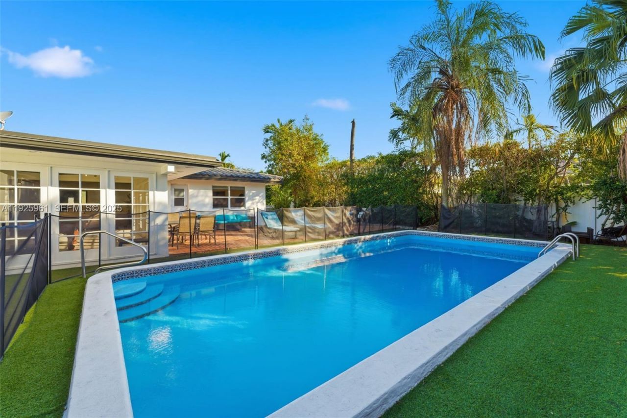 201 Calle Grande Dr, Unit 201, Hollywood, FL 33021 Photo