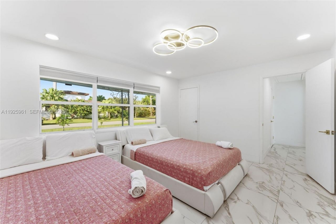 201 Calle Grande Dr, Unit 201, Hollywood, FL 33021 Photo