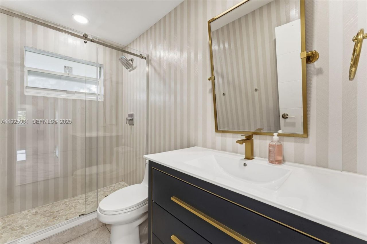 201 Calle Grande Dr, Unit 201, Hollywood, FL 33021 Photo