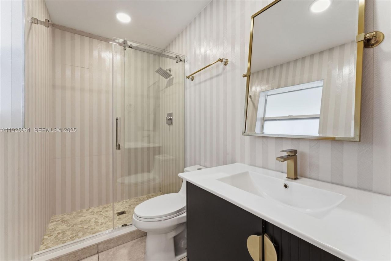 201 Calle Grande Dr, Unit 201, Hollywood, FL 33021 Photo