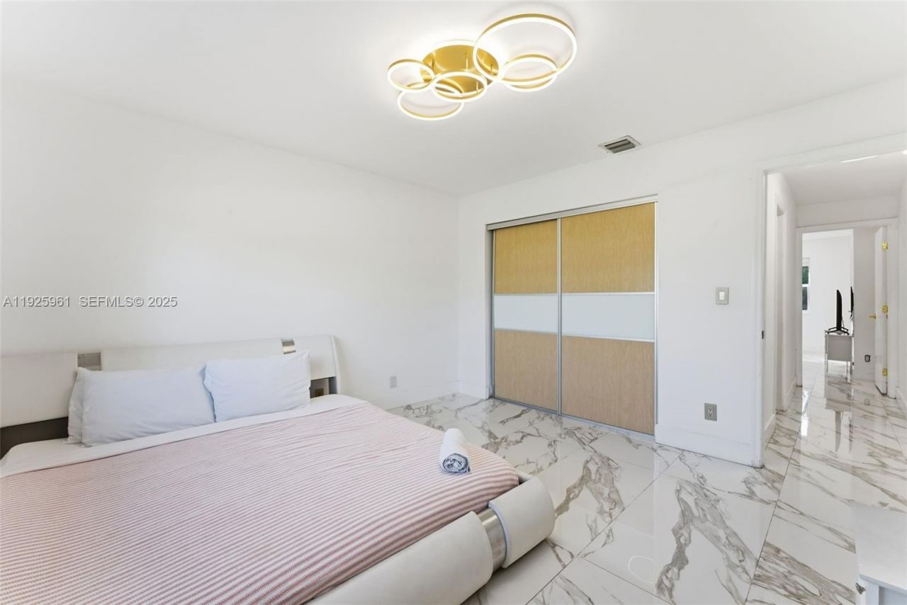 201 Calle Grande Dr, Unit 201, Hollywood, FL 33021 Photo