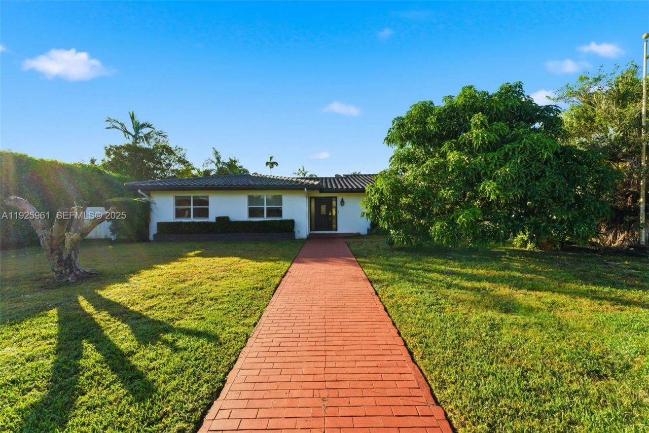 201 Calle Grande Dr, Unit 201, Hollywood, FL 33021 Photo