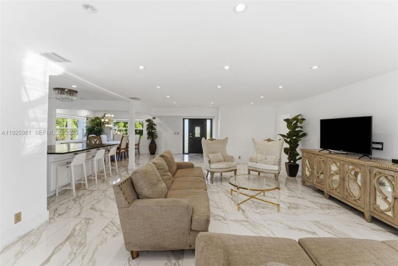 201 Calle Grande Dr, Unit 201, Hollywood, FL 33021 Photo