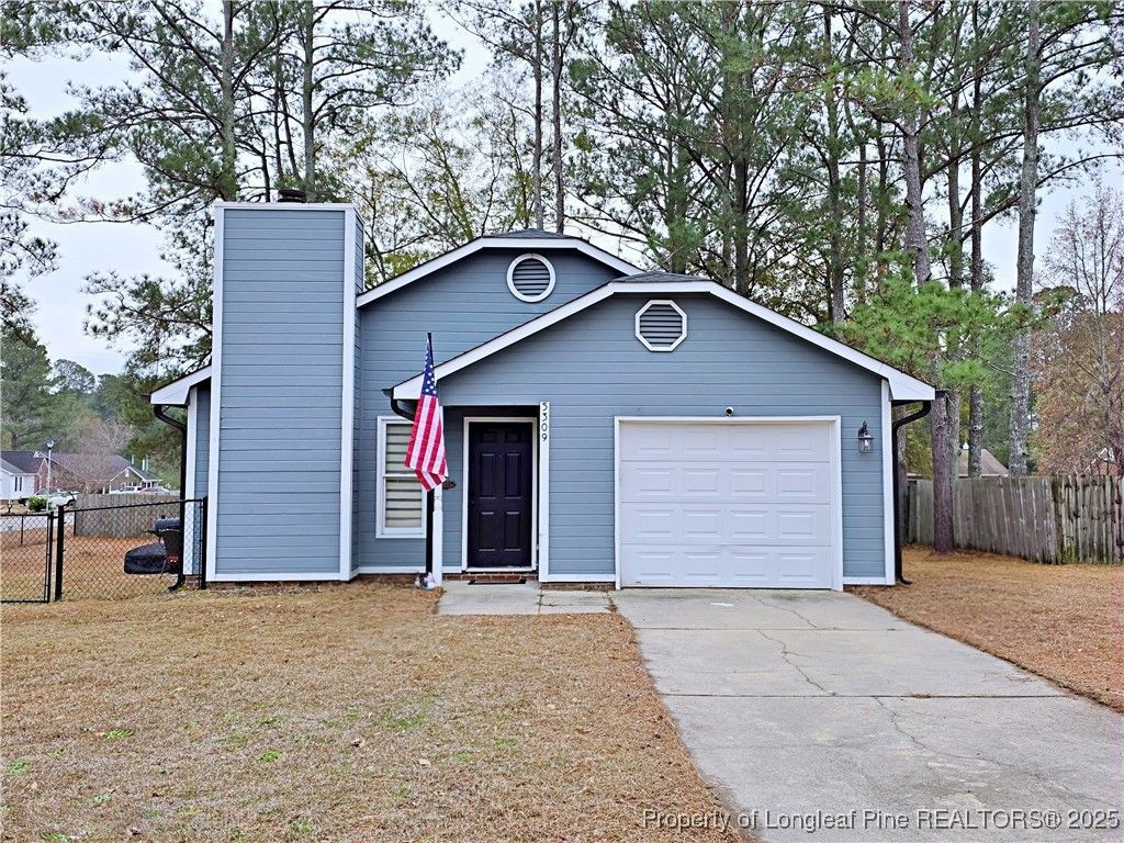 5309 Tory Hill Road, Hope Mills, NC 28347 Main Photo