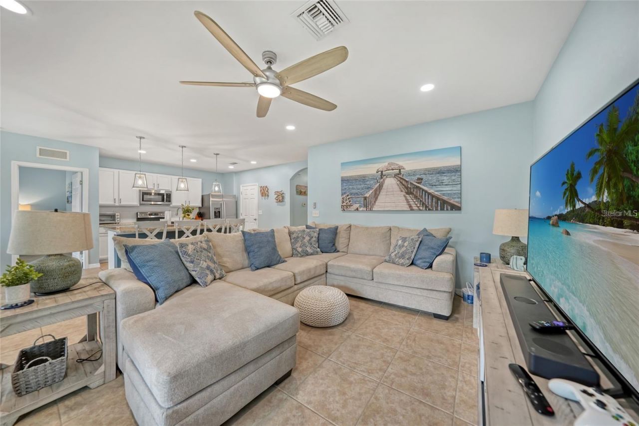 7164 Mikasa Drive, Punta Gorda, FL 33950 Photo