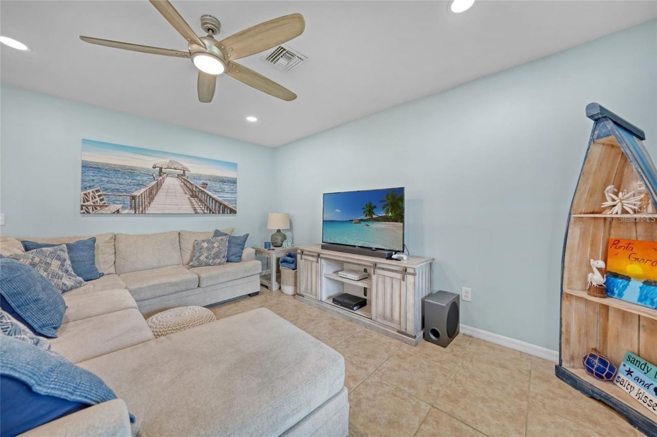 7164 Mikasa Drive, Punta Gorda, FL 33950 Photo