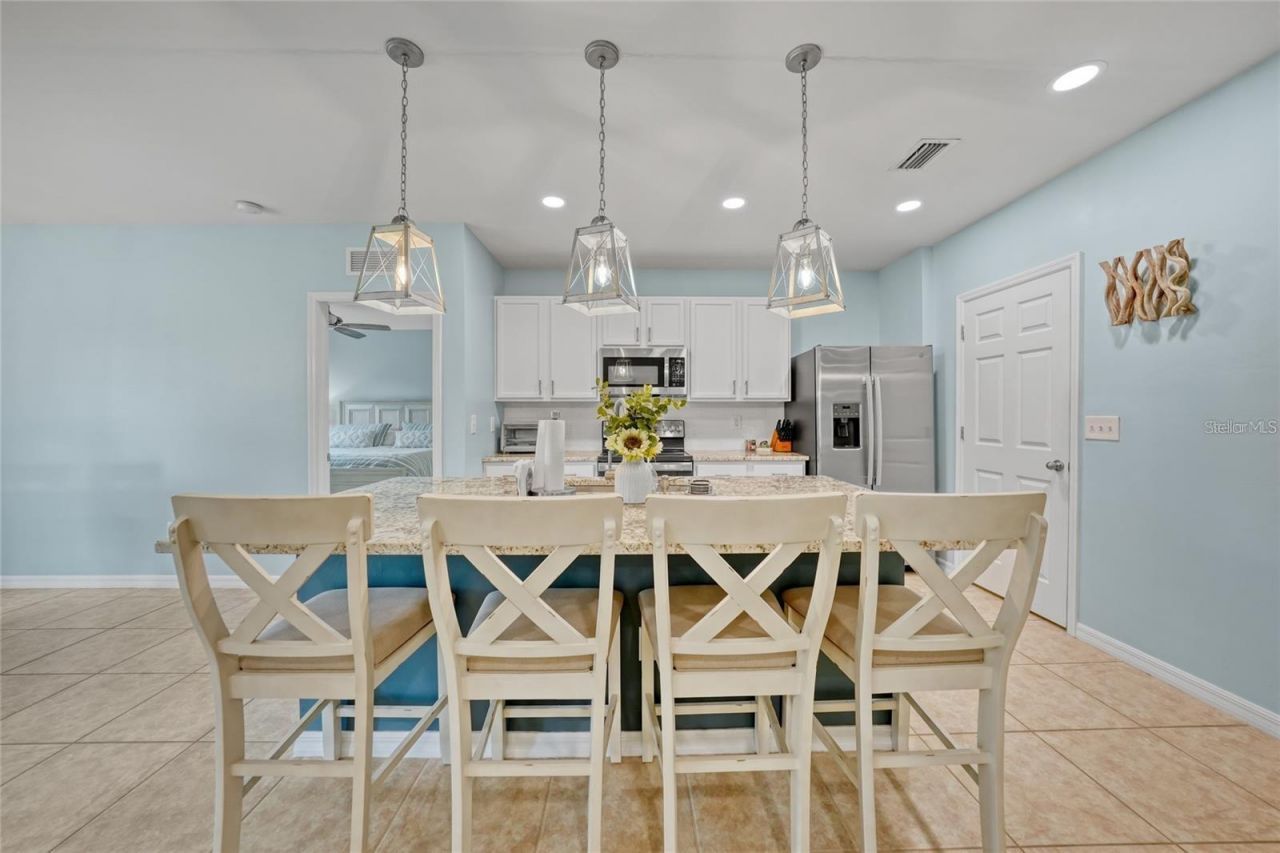 7164 Mikasa Drive, Punta Gorda, FL 33950 Photo