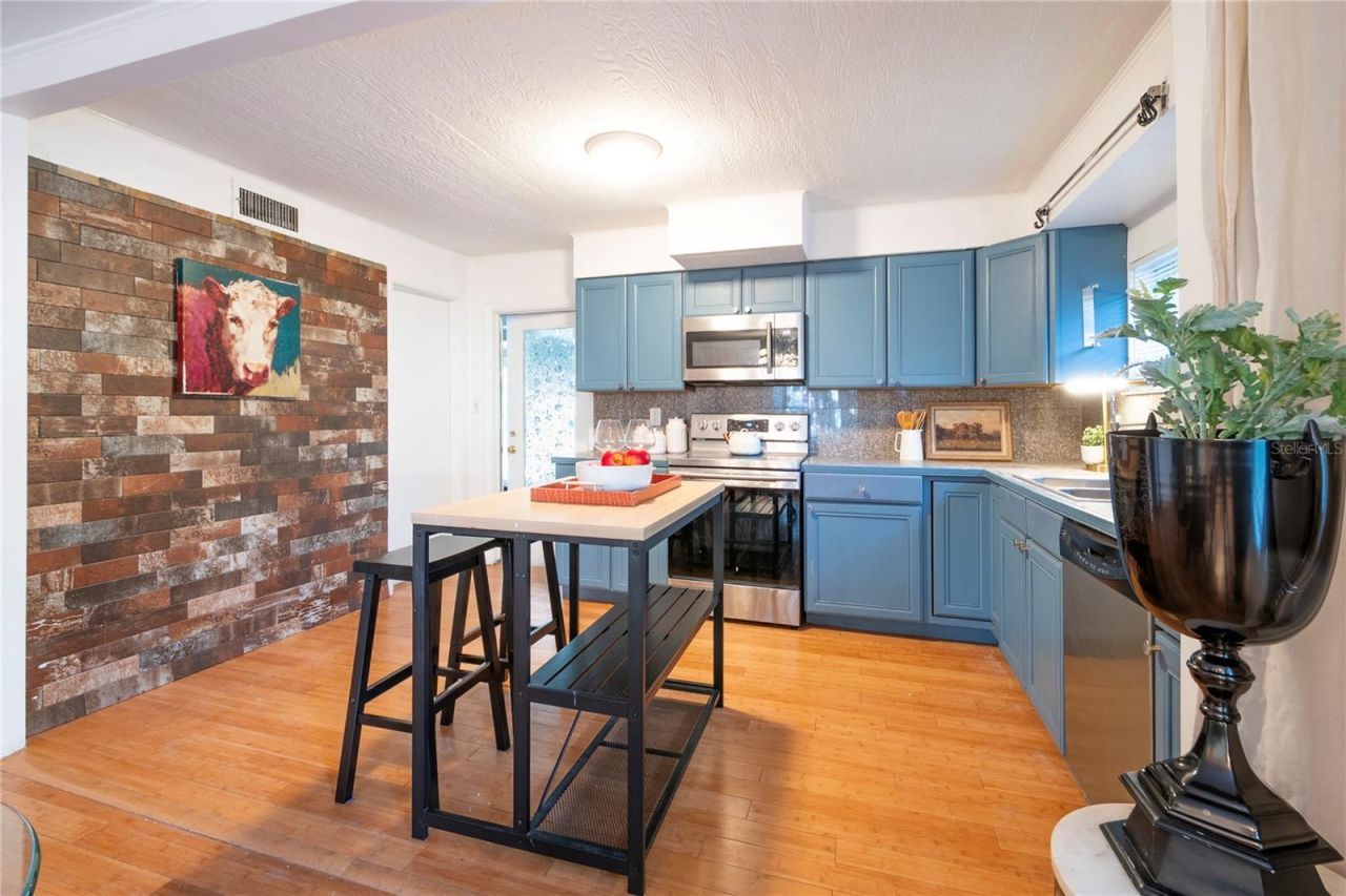 720 - 724 7th Street N, Saint Petersburg, FL 33701 Photo