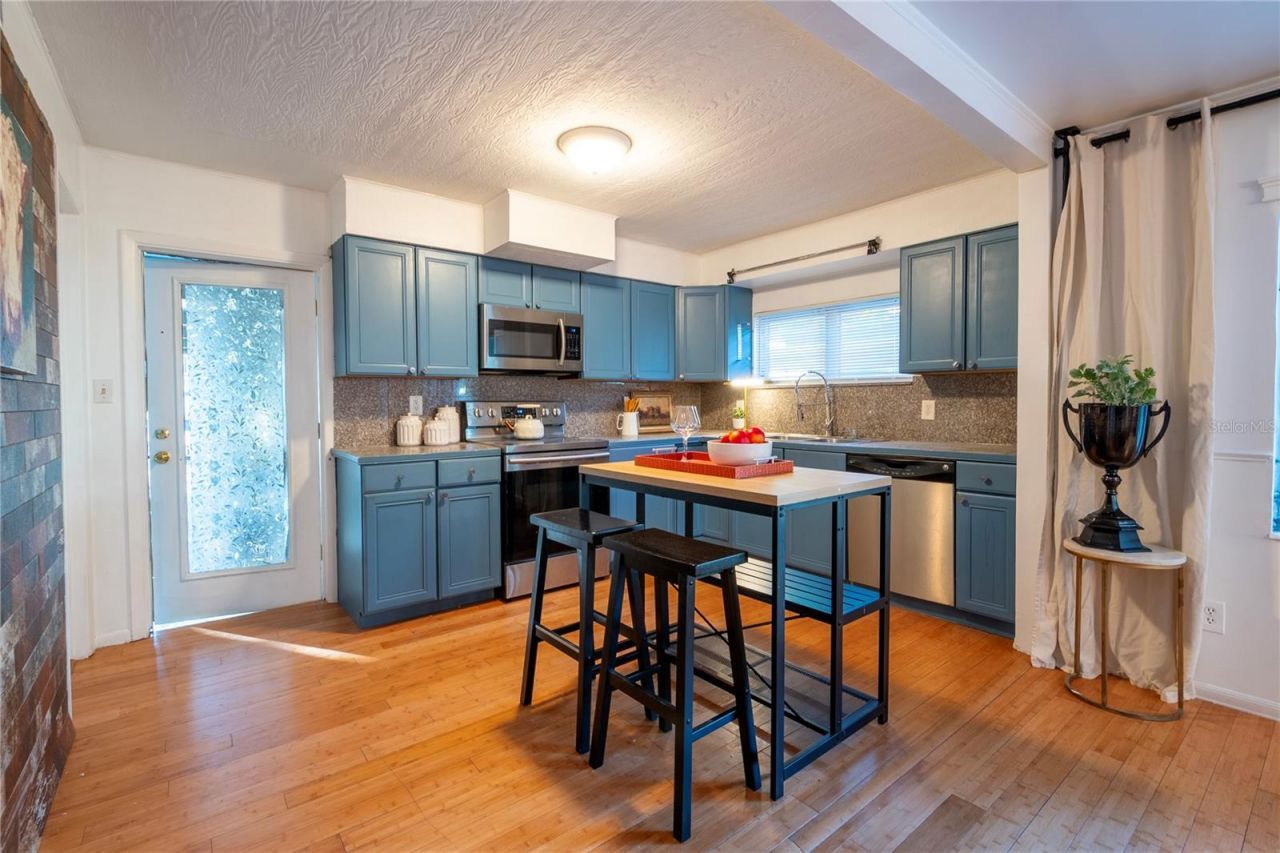 720 - 724 7th Street N, Saint Petersburg, FL 33701 Photo