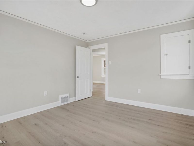 508 E Tallmadge Avenue, Akron, OH 44310 Photo 12