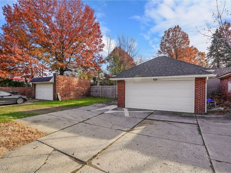 508 E Tallmadge Avenue, Akron, OH 44310 Photo 24