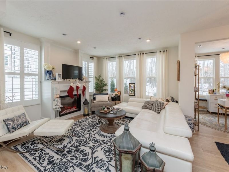 27842 Birchwood Court, Westlake, OH 44145 Photo 5