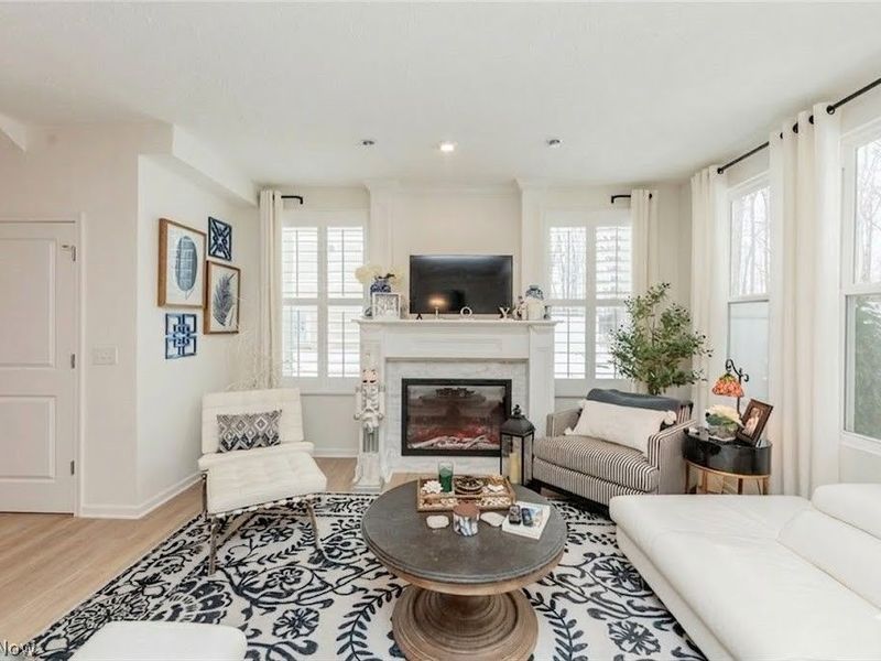 27842 Birchwood Court, Westlake, OH 44145 Photo 6