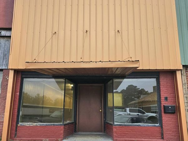 3009 Jefferson St, Macon, MS 39341