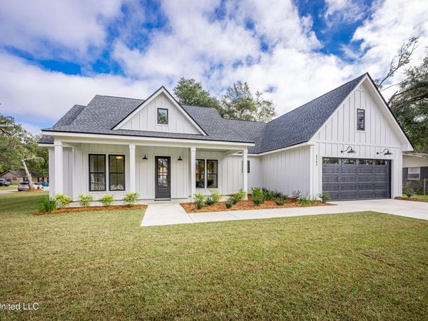 6345 Langland Drive, Ocean Springs, MS 39564