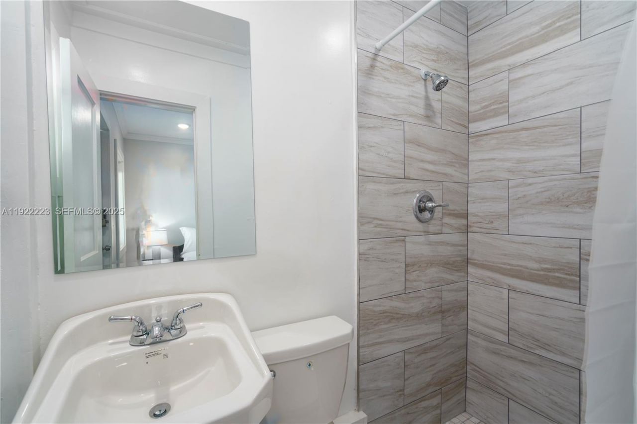 17784 Front Beach Rd, Unit 10, Panama City, FL 32413 Photo