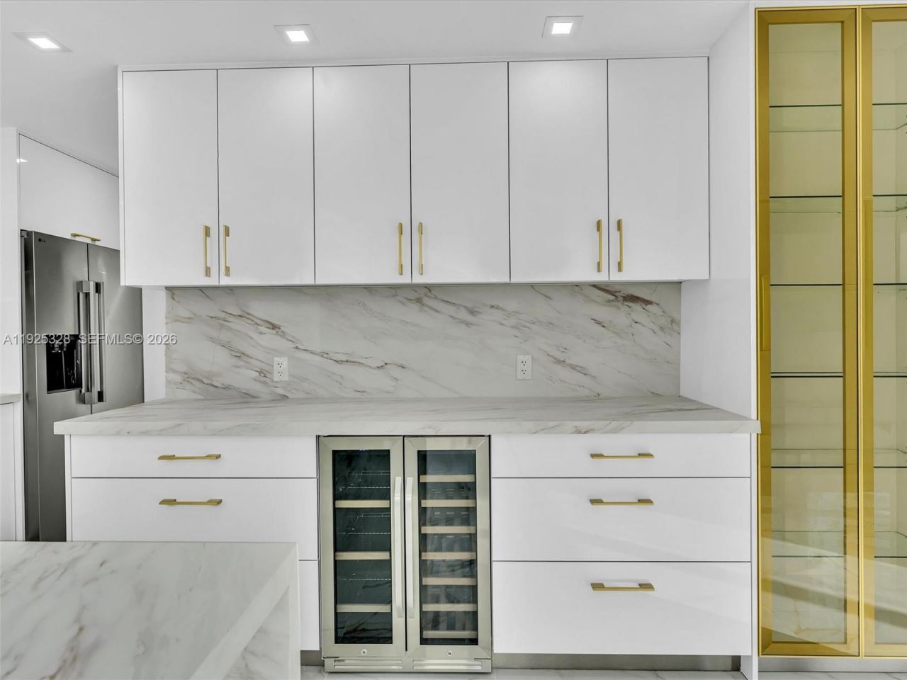 230 174th St, Unit 712, Sunny Isles Beach, FL 33160 Photo