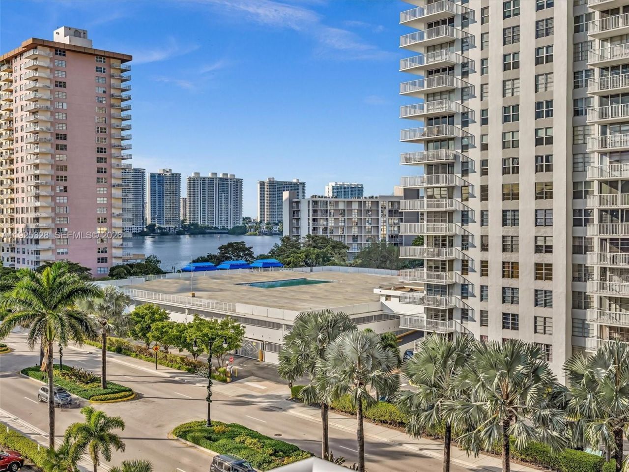 230 174th St, Unit 712, Sunny Isles Beach, FL 33160 Photo