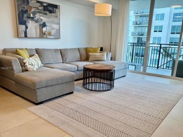 610 W Las Olas Blvd, Unit 1220N, Fort Lauderdale, FL 33312