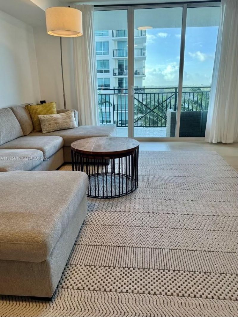 610 W Las Olas Blvd, Unit 1220N, Fort Lauderdale, FL 33312 Photo