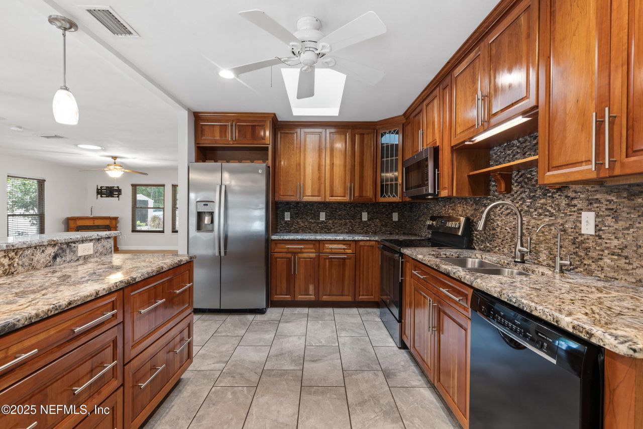 49 SE Nelsons Point Road, Keystone Heights, FL 32656 Photo