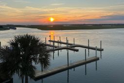 101 Palm Boulevard photo 4