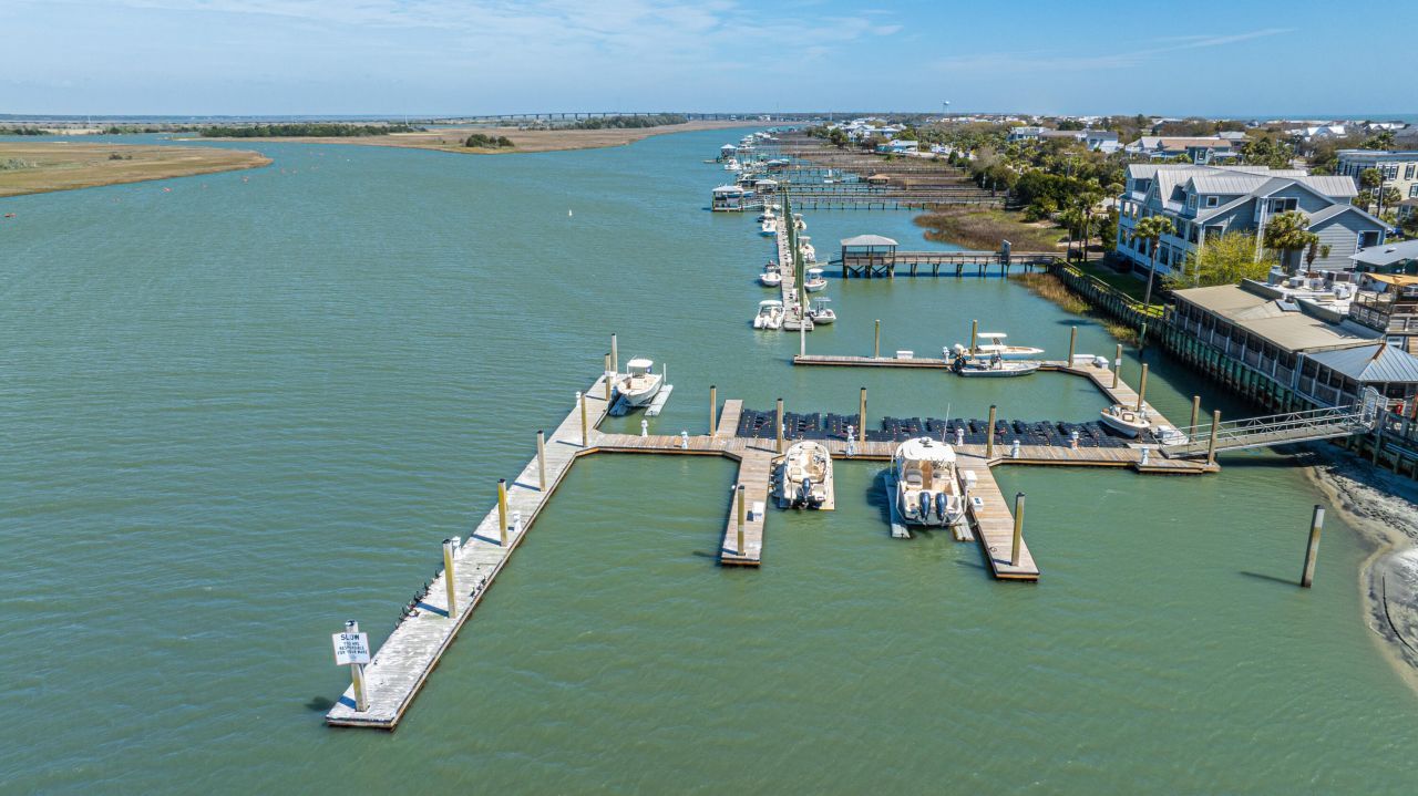 101 Palm Boulevard Photo 8