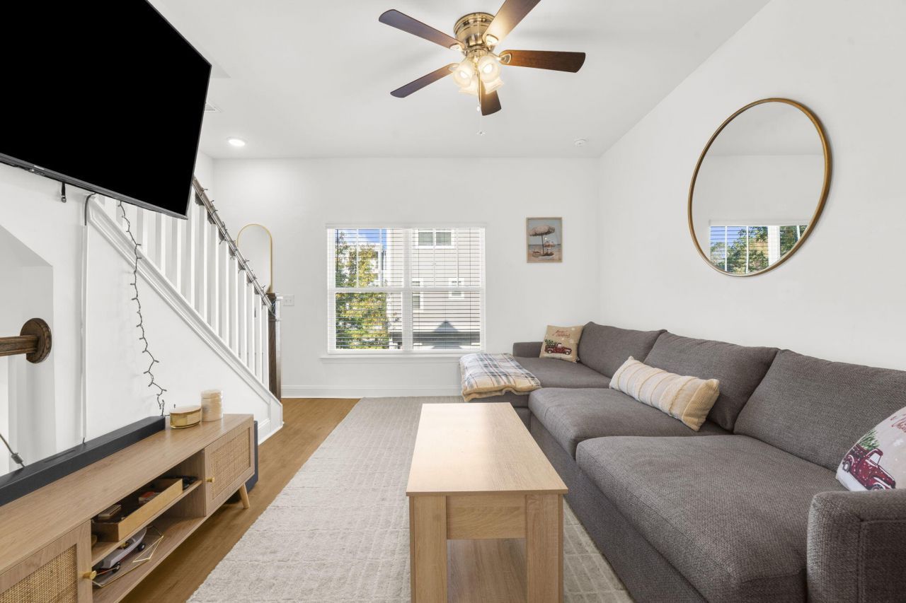 1265 Allusion Lane Photo 5