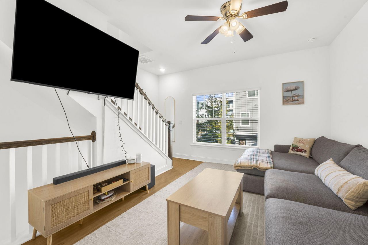 1265 Allusion Lane Photo 6