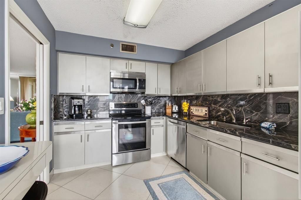 7145 Promenade Drive, Unit 602, Boca Raton, FL 33433 Photo