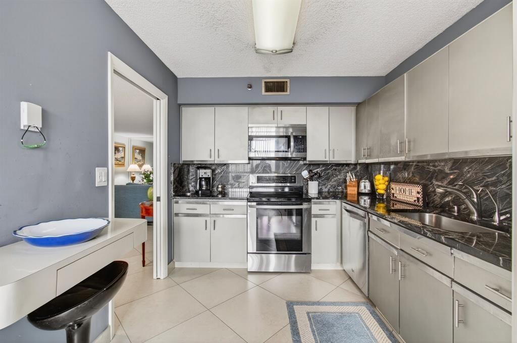 7145 Promenade Drive, Unit 602, Boca Raton, FL 33433 Photo