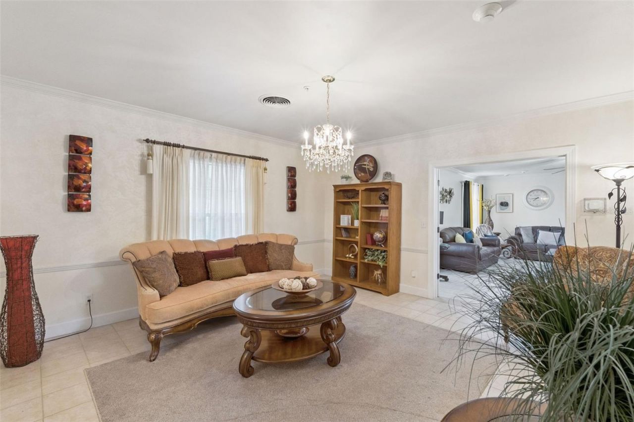 27 S Center Street, Eustis, FL 32726 Photo