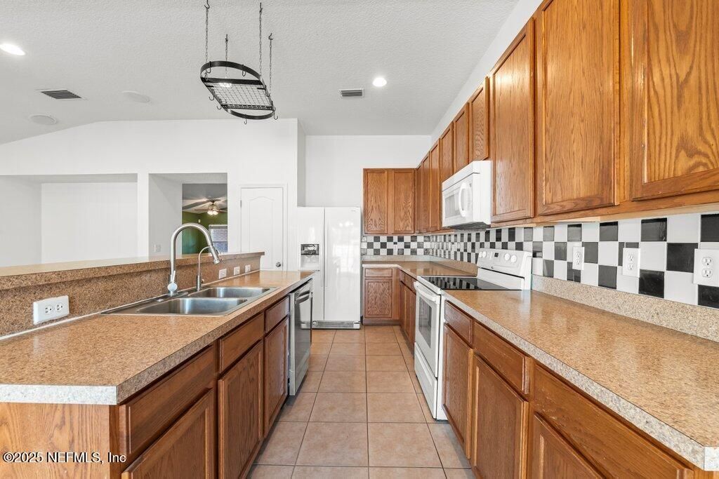 11269 Belmont Oaks Drive, Jacksonville, FL 32220 Photo