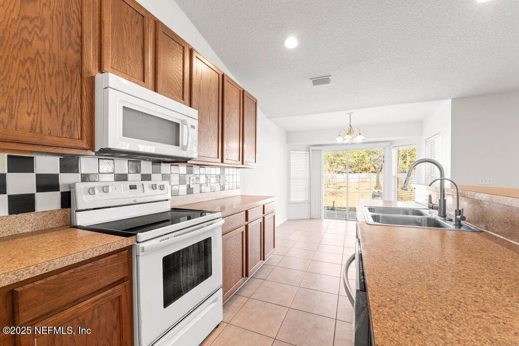 11269 Belmont Oaks Drive, Jacksonville, FL 32220 Photo