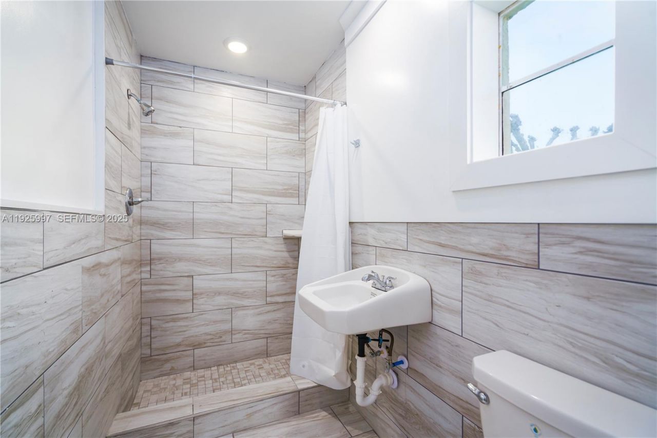 17784 Front Beach Rd, Unit 16, Panama City, FL 32413 Photo