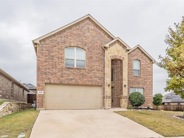 9041 Bronze Meadow Drive, Fort Worth, TX 76131