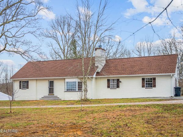 64 Pugh Rd, Crossville, TN 38555